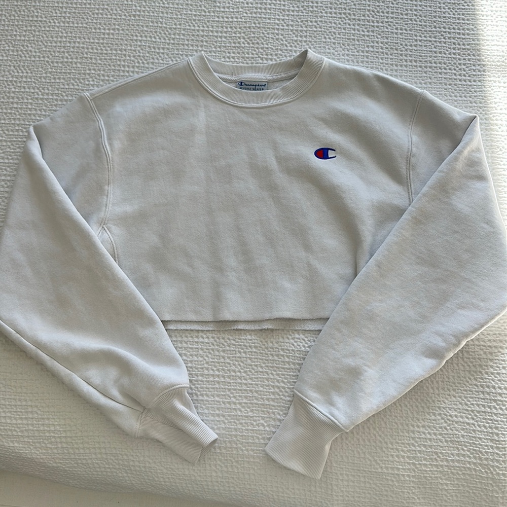 Champion white cropped crew neck sweatshirt reverse weave xs